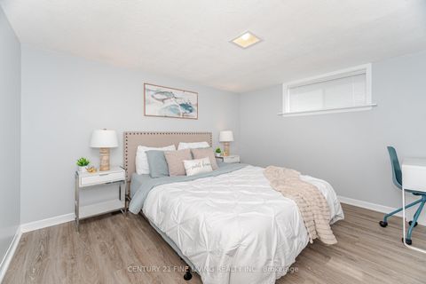 Photo 24 at 151 Brooklawn Avenue, Cliffcrest, Toronto