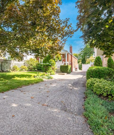 Photo 31 at 151 Brooklawn Avenue, Cliffcrest, Toronto