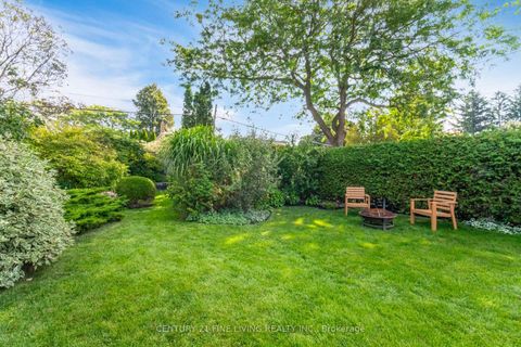 Photo 37 at 151 Brooklawn Avenue, Cliffcrest, Toronto