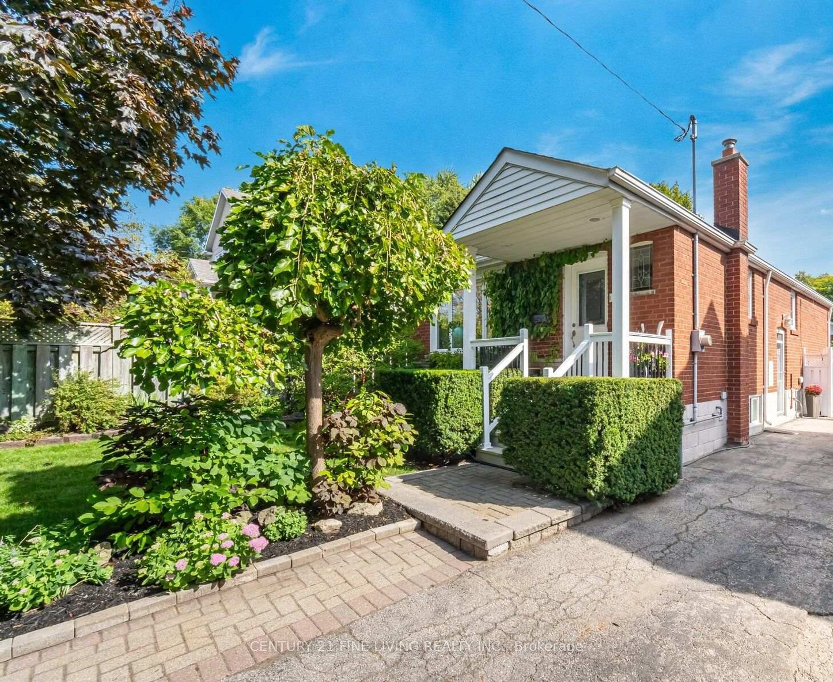 151 Brooklawn Avenue, Cliffcrest, Toronto 
