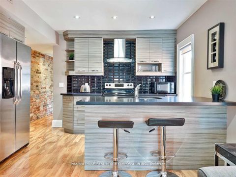 Photo 4 at 4 Belle Ayre Boulevard, Mount Pleasant East, Toronto