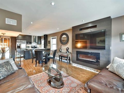 Photo 13 at 4 Belle Ayre Boulevard, Mount Pleasant East, Toronto