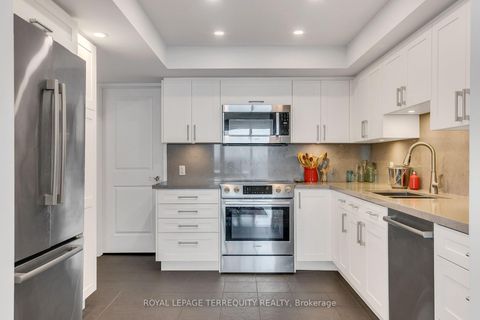 Photo 20 at 2311 - 55 Harbour Square, Waterfront Communities C1, Toronto Photo 20 at 2311 - 55 Harbour Square, Waterfront Communities C1, Toronto