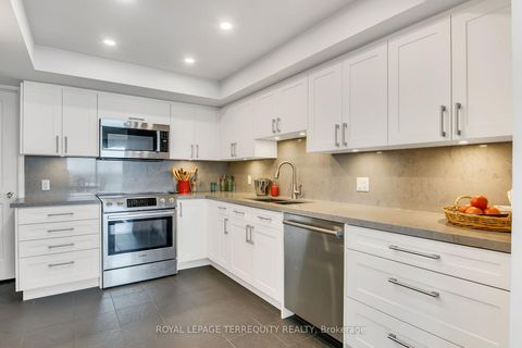 Photo 21 at 2311 - 55 Harbour Square, Waterfront Communities C1, Toronto