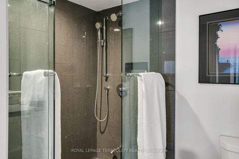 Photo 32 at 2311 - 55 Harbour Square, Waterfront Communities C1, Toronto
