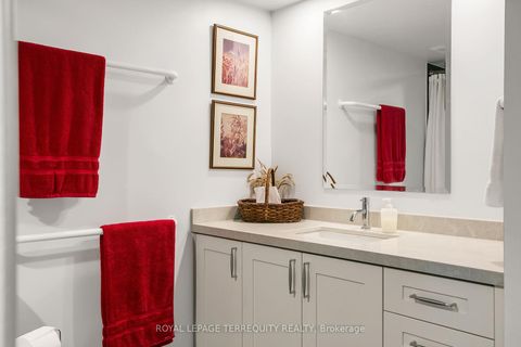 Photo 37 at 2311 - 55 Harbour Square, Waterfront Communities C1, Toronto