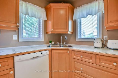 Photo 7 at 924 Vicrol Drive, Alcona, Innisfil