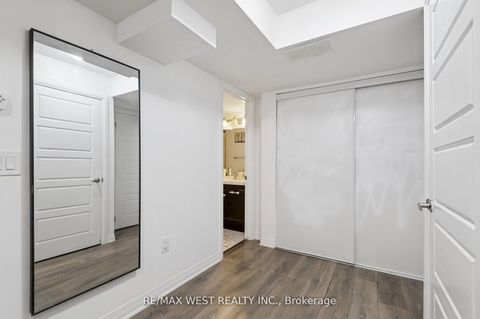 Photo 12 at 10 - 187 William Duncan Road, CFB, Toronto