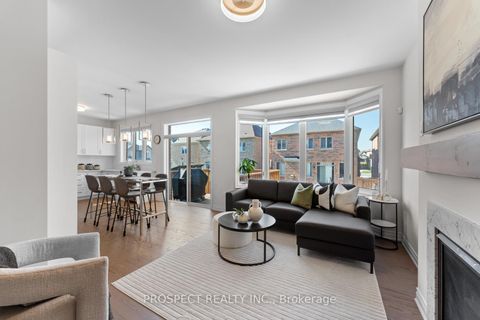 Photo 7 at 42 Ryerson Drive, Kleinburg, Vaughan
