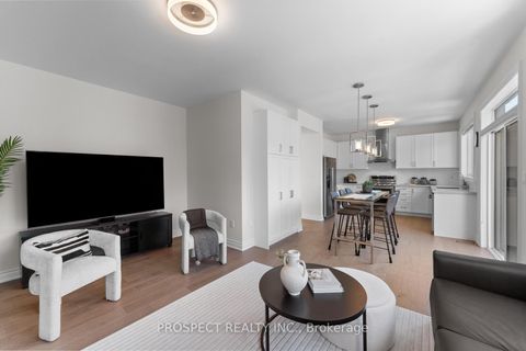 Photo 8 at 42 Ryerson Drive, Kleinburg, Vaughan