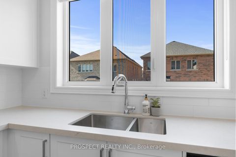 Photo 15 at 42 Ryerson Drive, Kleinburg, Vaughan