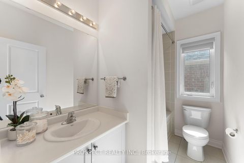 Photo 26 at 42 Ryerson Drive, Kleinburg, Vaughan