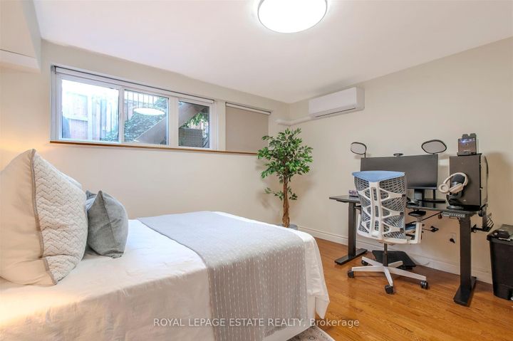 Photo 32 at 32 - 1209 Queen Street E, South Riverdale, Toronto