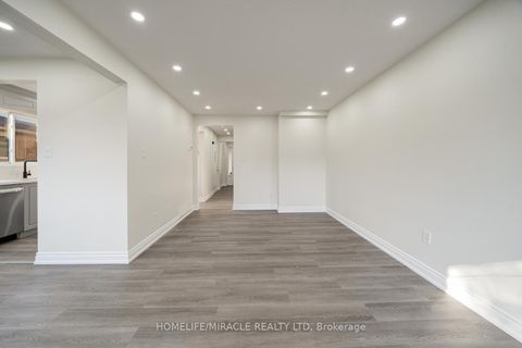 Photo 8 at 100 Kozlov Street, Sunnidale, Barrie