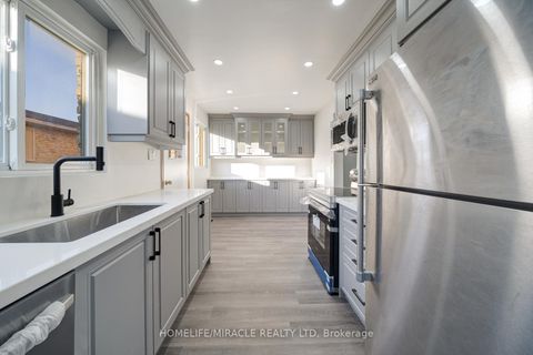 Photo 12 at 100 Kozlov Street, Sunnidale, Barrie