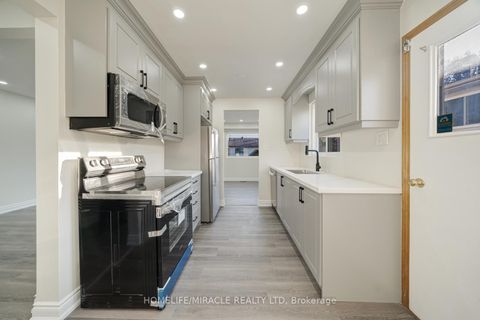 Photo 13 at 100 Kozlov Street, Sunnidale, Barrie Photo 13 at 100 Kozlov Street, Sunnidale, Barrie