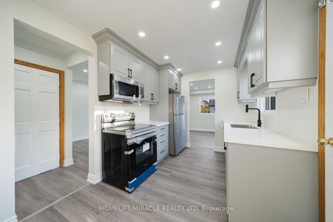 Photo 14 at 100 Kozlov Street, Sunnidale, Barrie