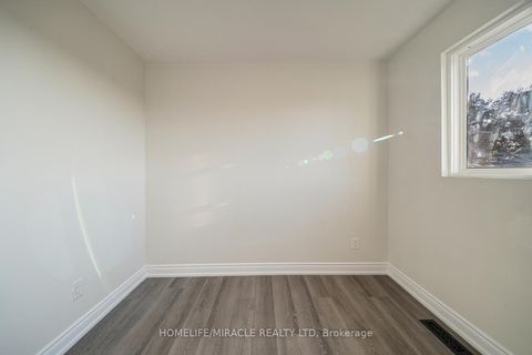 Photo 26 at 100 Kozlov Street, Sunnidale, Barrie Photo 26 at 100 Kozlov Street, Sunnidale, Barrie