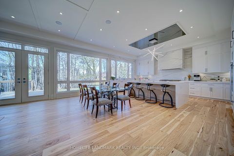 Photo 16 at 154 Glen Cedar Road, Cedarvale, Toronto