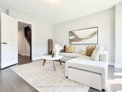 Photo 5 at 18 Pageant Avenue, Vellore Village, Vaughan