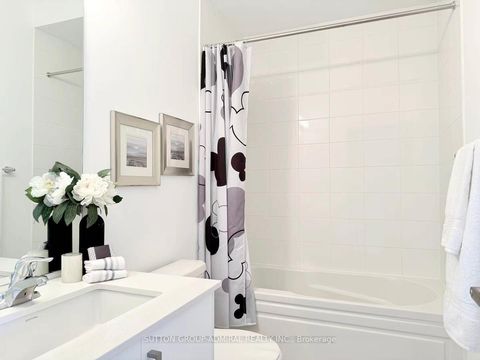 Photo 21 at 18 Pageant Avenue, Vellore Village, Vaughan