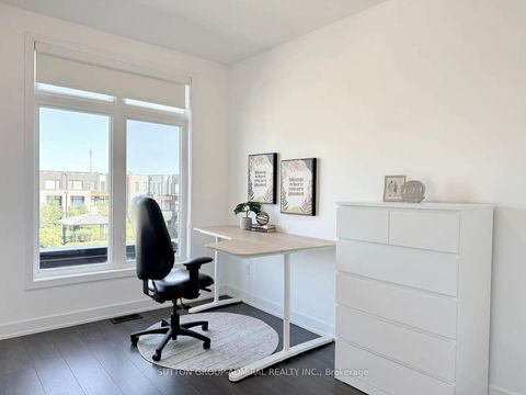 Photo 22 at 18 Pageant Avenue, Vellore Village, Vaughan