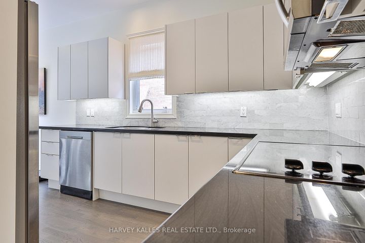Photo 11 at 8 Weetwood Street, Nortown, Toronto