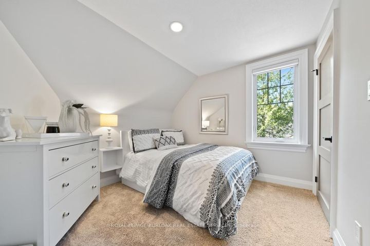 Photo 21 at 321 Guelph Line, Roseland, Burlington