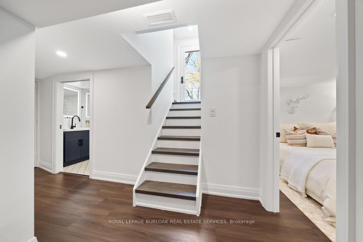 Photo 29 at 321 Guelph Line, Roseland, Burlington