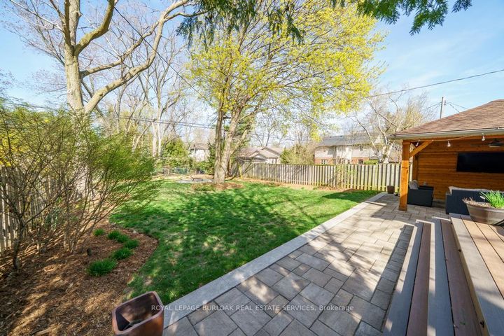 Photo 36 at 321 Guelph Line, Roseland, Burlington