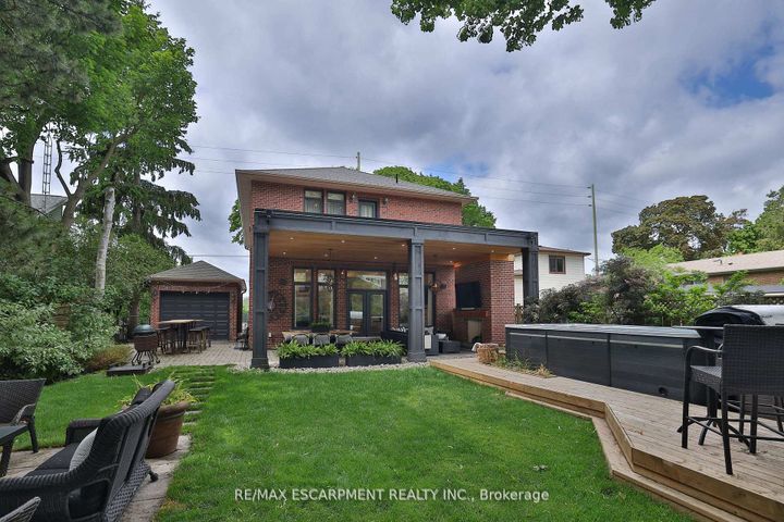 Photo 39 at 43 Mississauga Road S, Port Credit, Mississauga