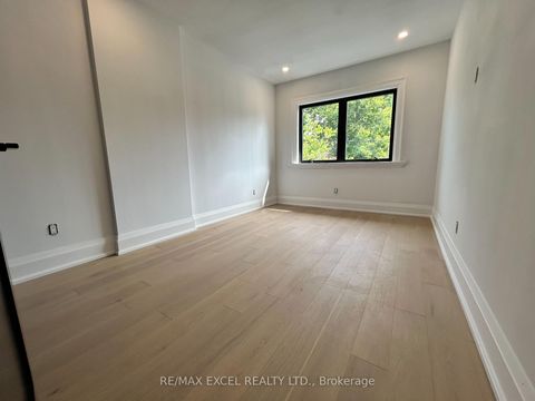 Photo 11 at 34 Raymond Avenue, Lambton Baby Point, Toronto