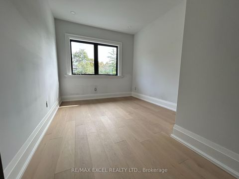 Photo 16 at 34 Raymond Avenue, Lambton Baby Point, Toronto