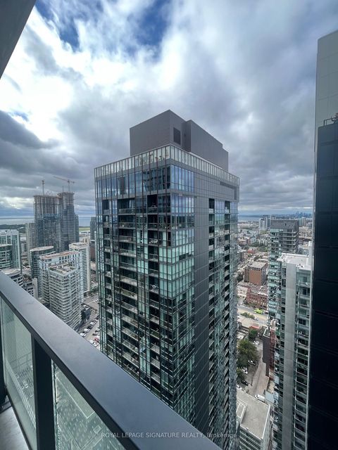 Photo 5 at 4807 - 115 Blue Jays Way, Waterfront Communities C1, Toronto