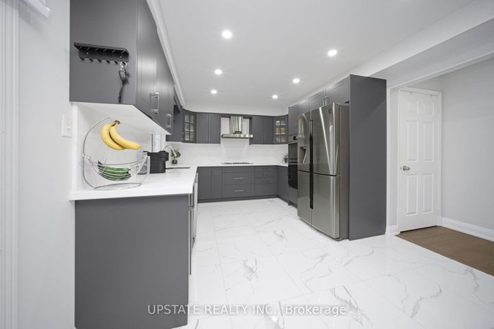 Photo 10 at 173 Monte Carlo Drive, Sonoma Heights, Vaughan