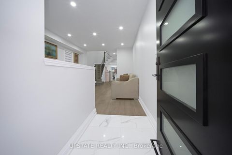Photo 2 at 173 Monte Carlo Drive, Sonoma Heights, Vaughan