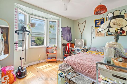Photo 5 at 76 Eastwood Road, Woodbine Corridor, Toronto