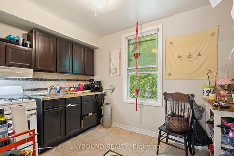 Photo 8 at 76 Eastwood Road, Woodbine Corridor, Toronto