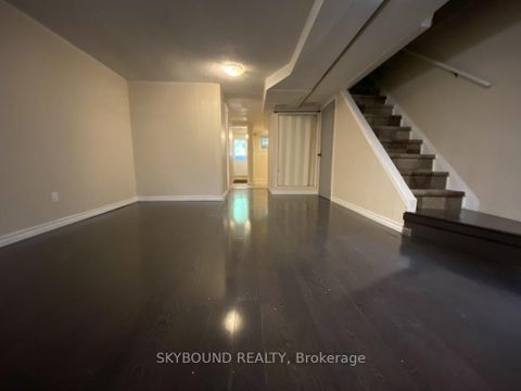 Photo 14 at 76 Eastwood Road, Woodbine Corridor, Toronto