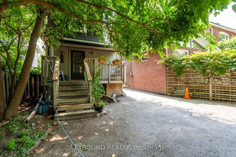 Photo 17 at 76 Eastwood Road, Woodbine Corridor, Toronto