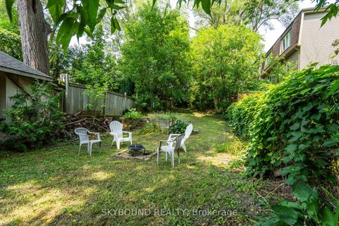 Photo 22 at 76 Eastwood Road, Woodbine Corridor, Toronto