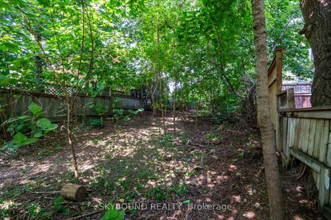 Photo 25 at 76 Eastwood Road, Woodbine Corridor, Toronto
