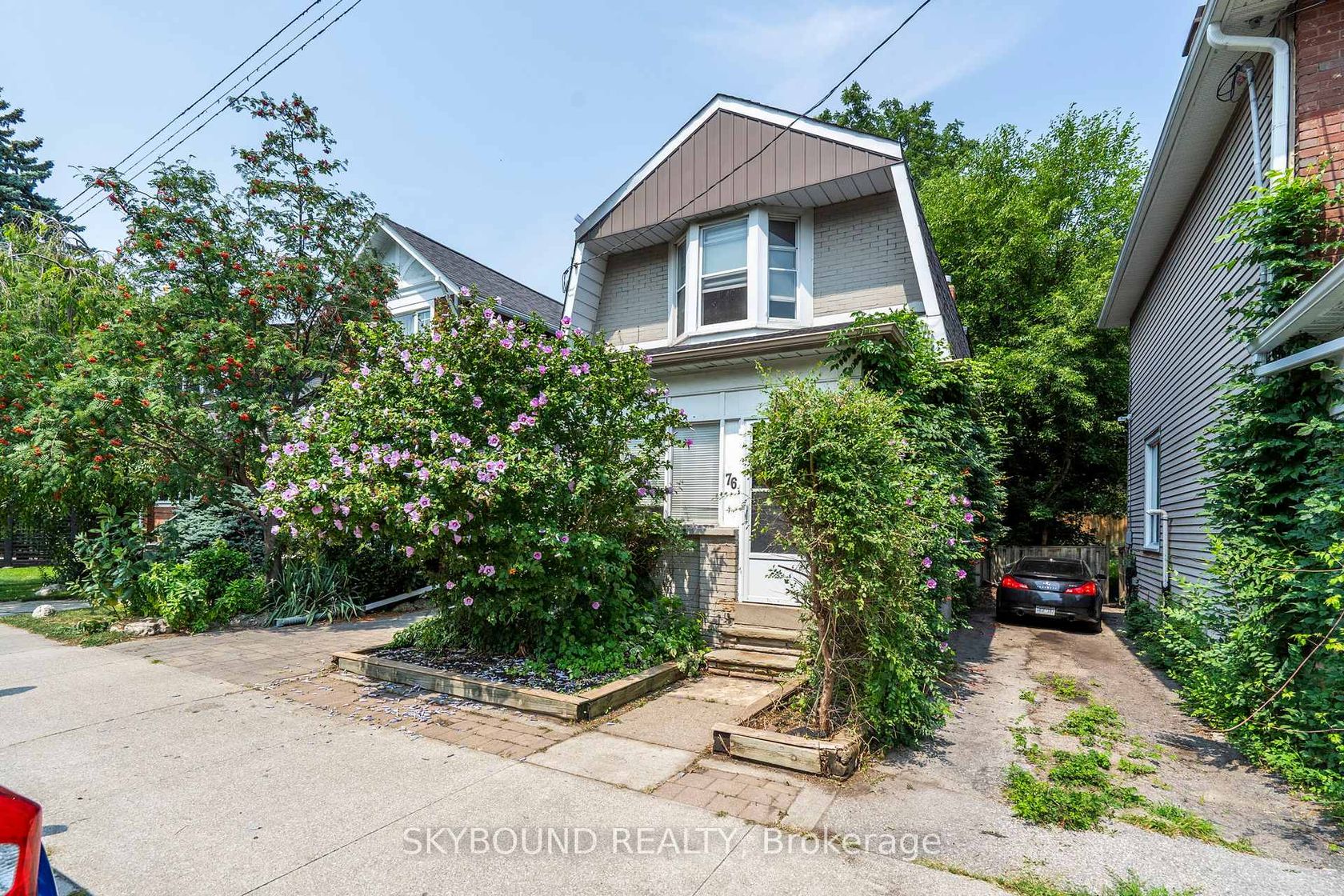 76 Eastwood Road, Woodbine Corridor, Toronto 