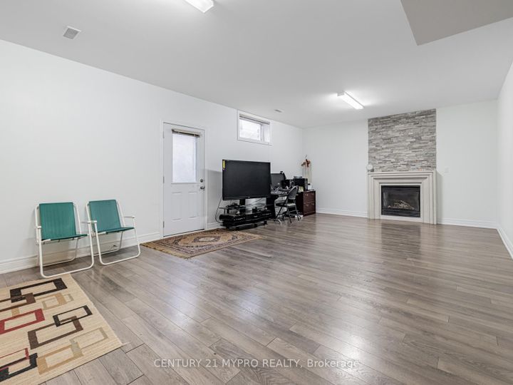Photo 34 at 9A Anglin Drive, Jefferson, Richmond Hill