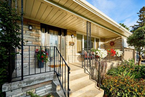 Photo 4 at 18 Lalton Place, Guildwood, Toronto
