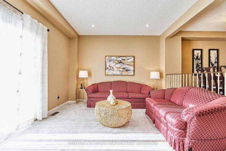 Photo 8 at 48 Nabob Crescent, Malvern, Toronto