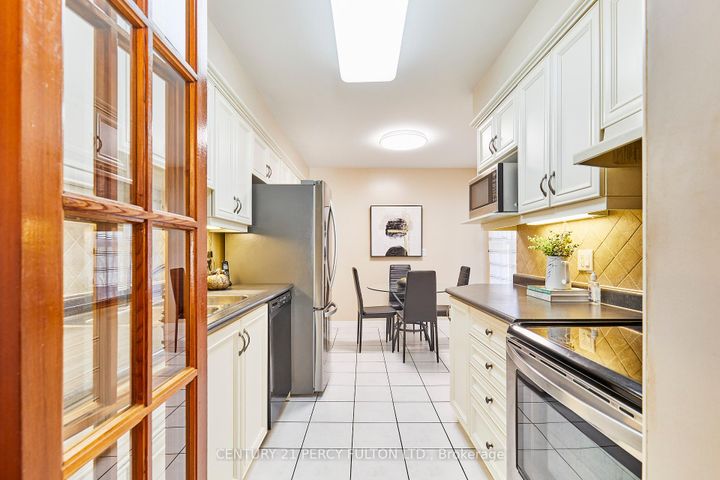 Photo 13 at 48 Nabob Crescent, Malvern, Toronto