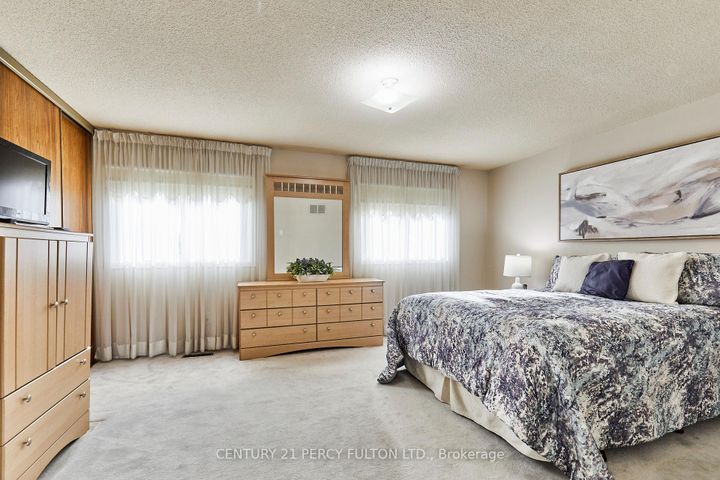 Photo 21 at 48 Nabob Crescent, Malvern, Toronto