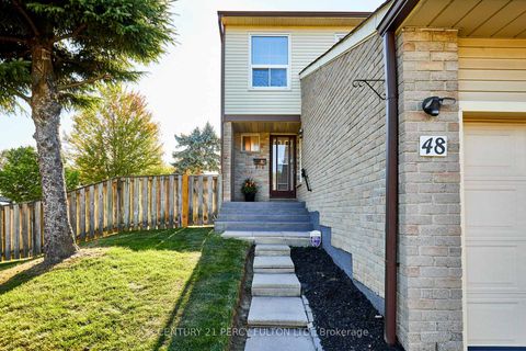 Photo 3 at 48 Nabob Crescent, Malvern, Toronto