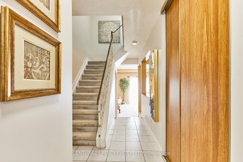 Photo 5 at 48 Nabob Crescent, Malvern, Toronto